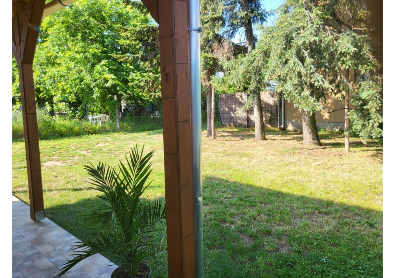 Apartmán Forras Vendeghaz Tata Exteriér fotografie