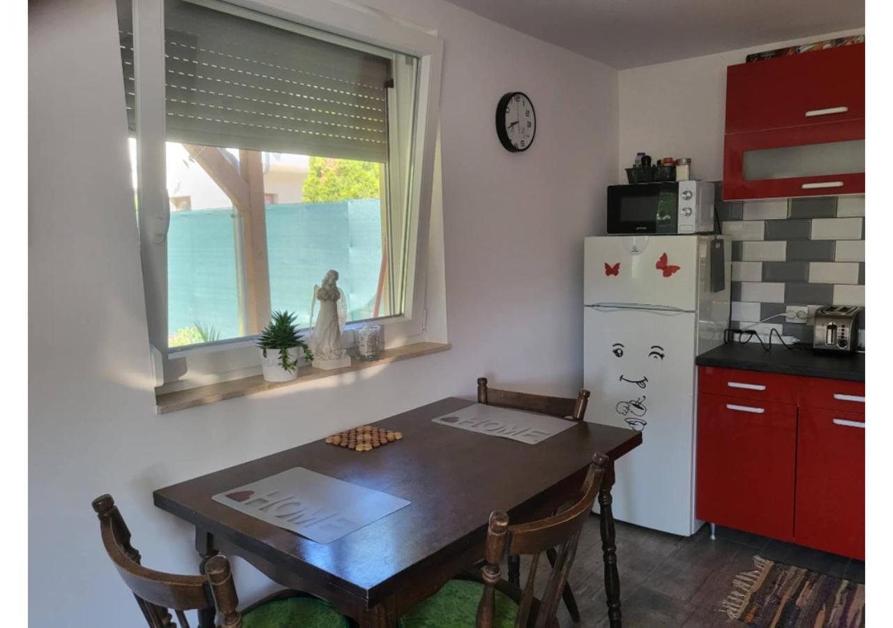 Apartmán Forras Vendeghaz Tata Exteriér fotografie