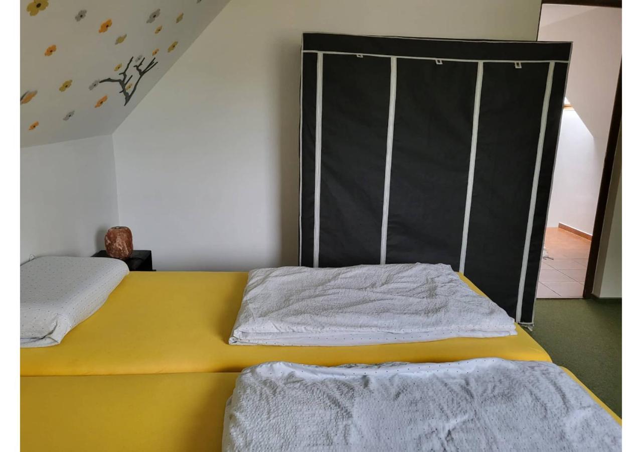 Apartmán Forras Vendeghaz Tata Exteriér fotografie